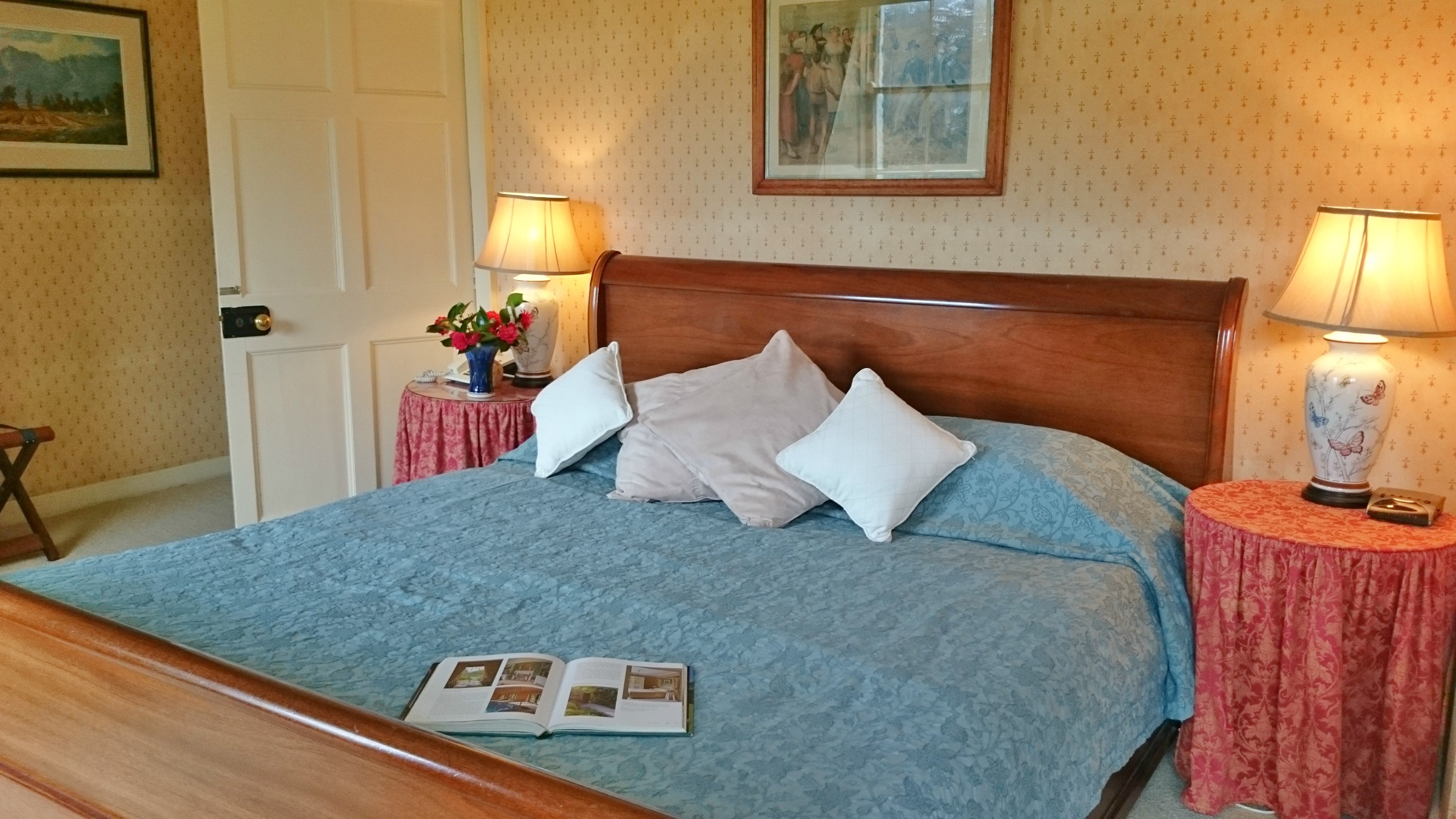 1 Night Weekend Break for 2 image